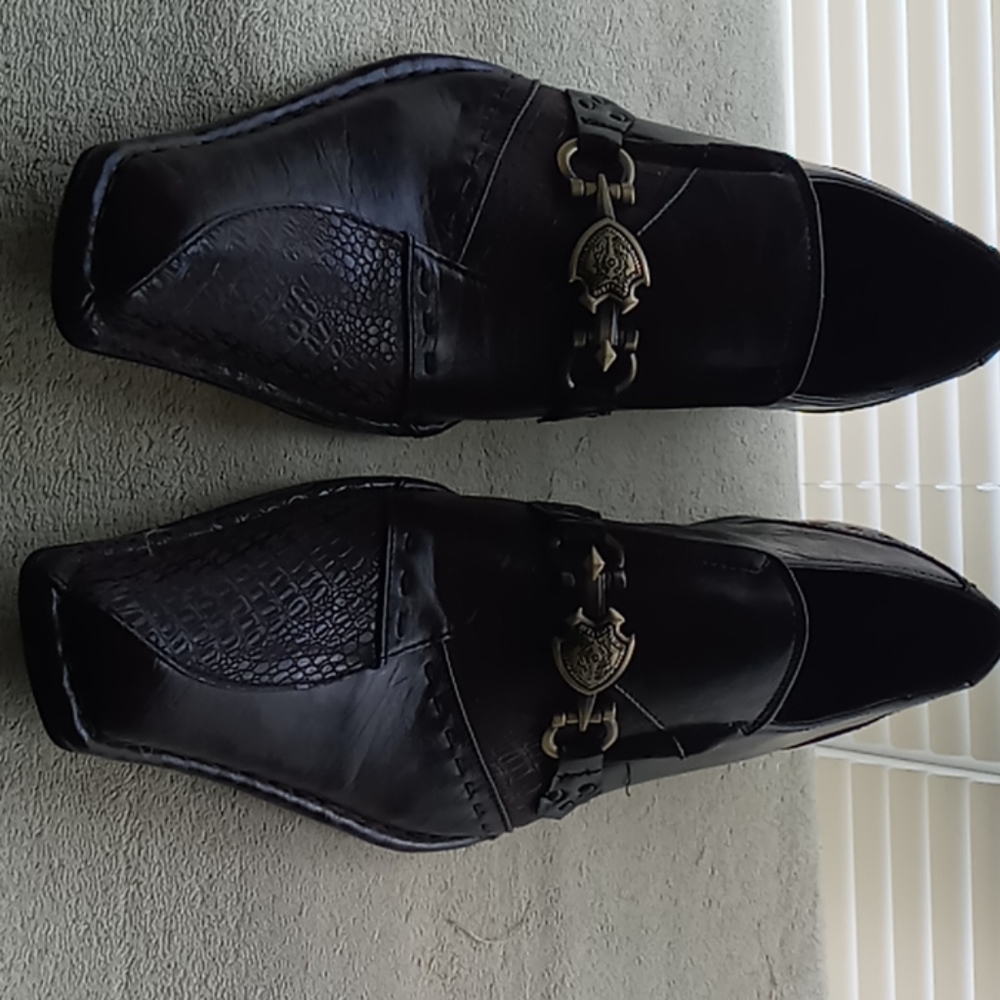 Men's Shoes - Picture 1 of 1